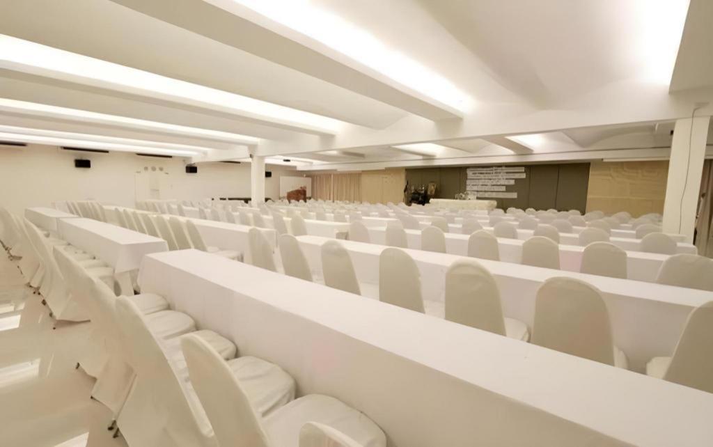 The Regent Ubon Hotel Убон Ратчатани Екстериор снимка