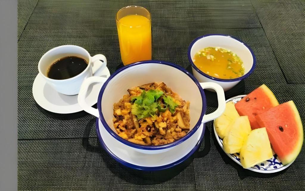 The Regent Ubon Hotel Убон Ратчатани Екстериор снимка