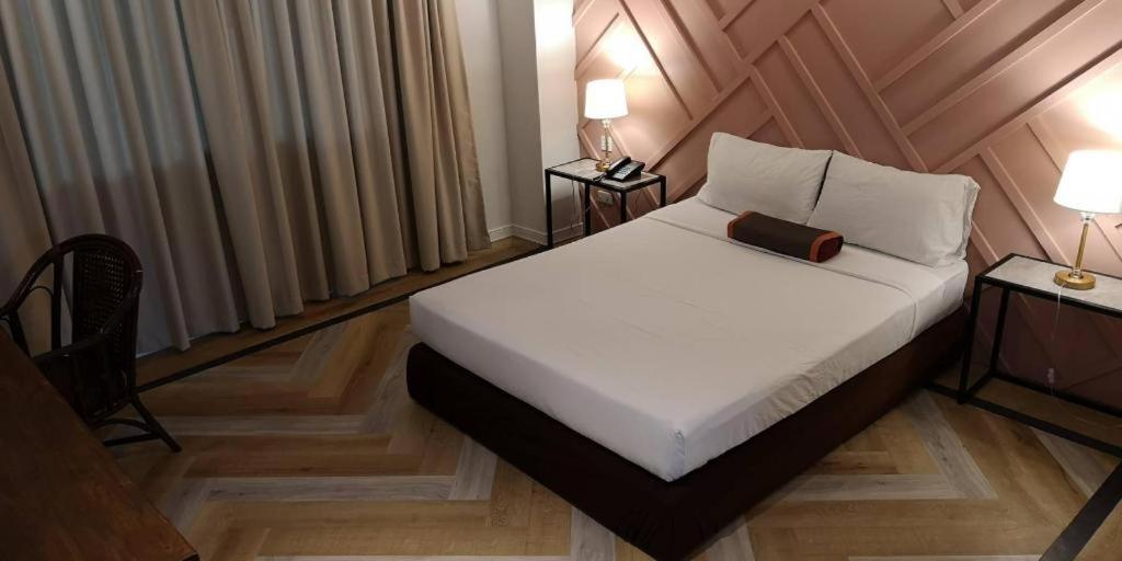 The Regent Ubon Hotel Убон Ратчатани Екстериор снимка