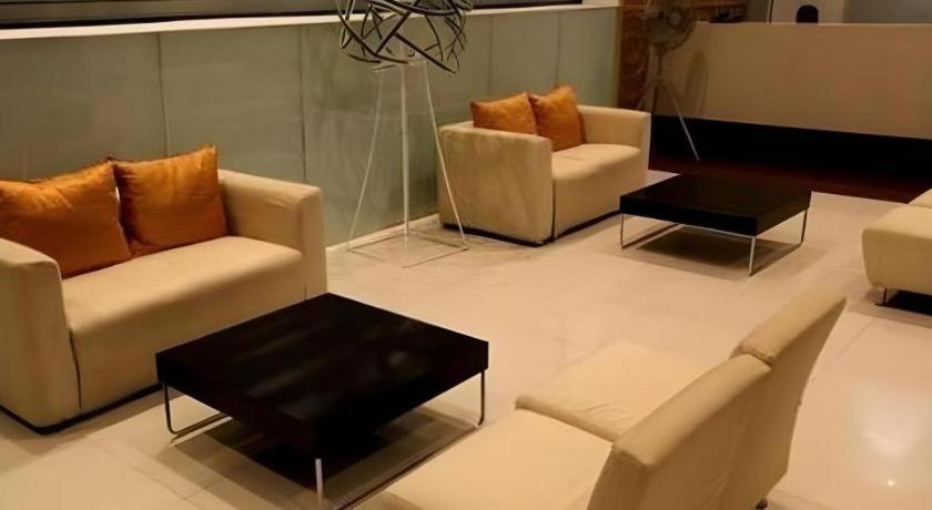 The Regent Ubon Hotel Убон Ратчатани Екстериор снимка