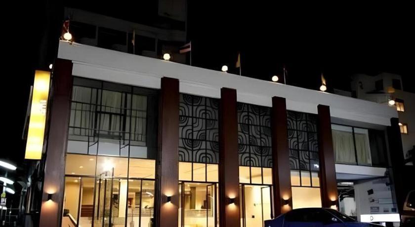 The Regent Ubon Hotel Убон Ратчатани Екстериор снимка