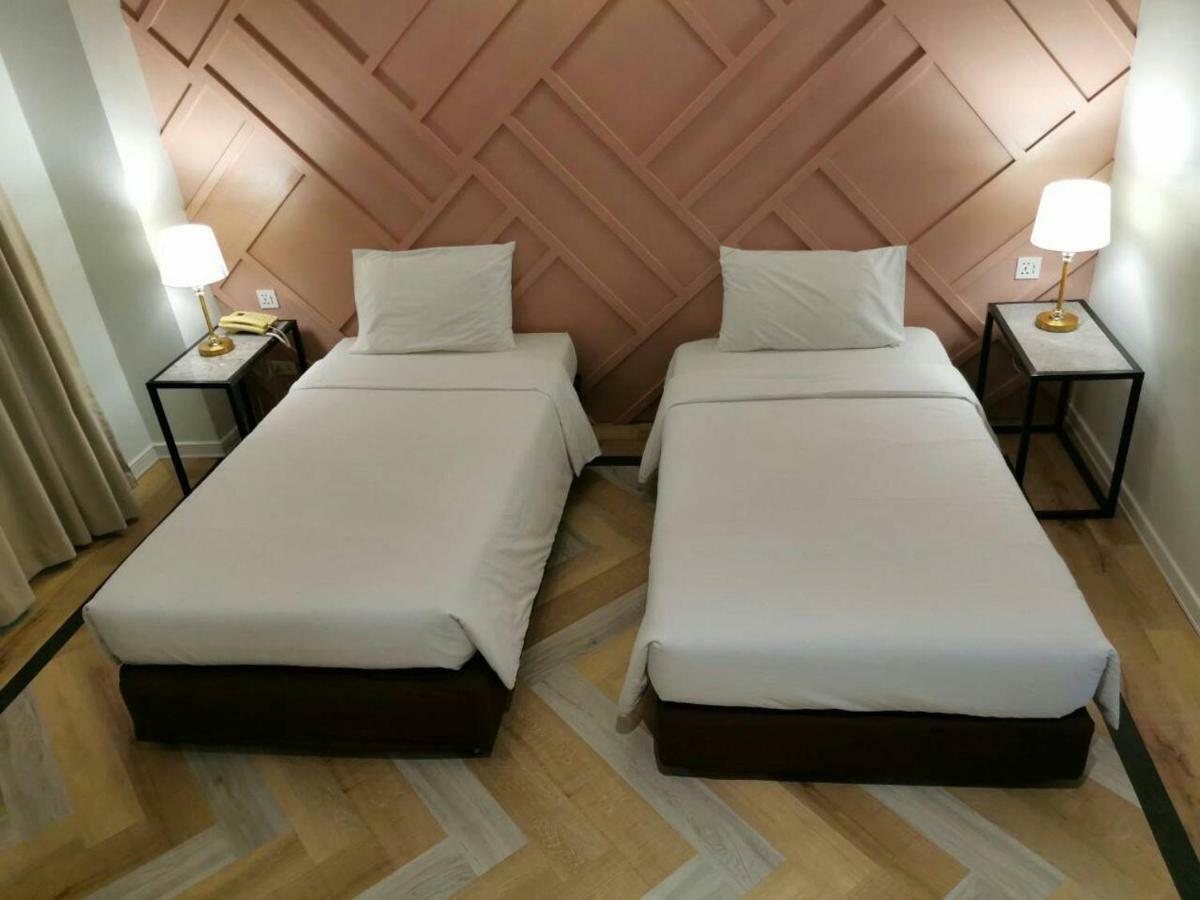 The Regent Ubon Hotel Убон Ратчатани Екстериор снимка